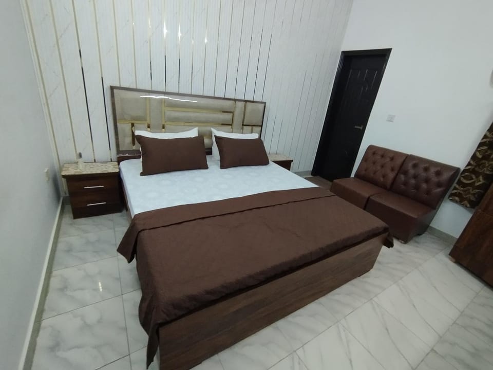 Rest & stay Apartment in Karachi