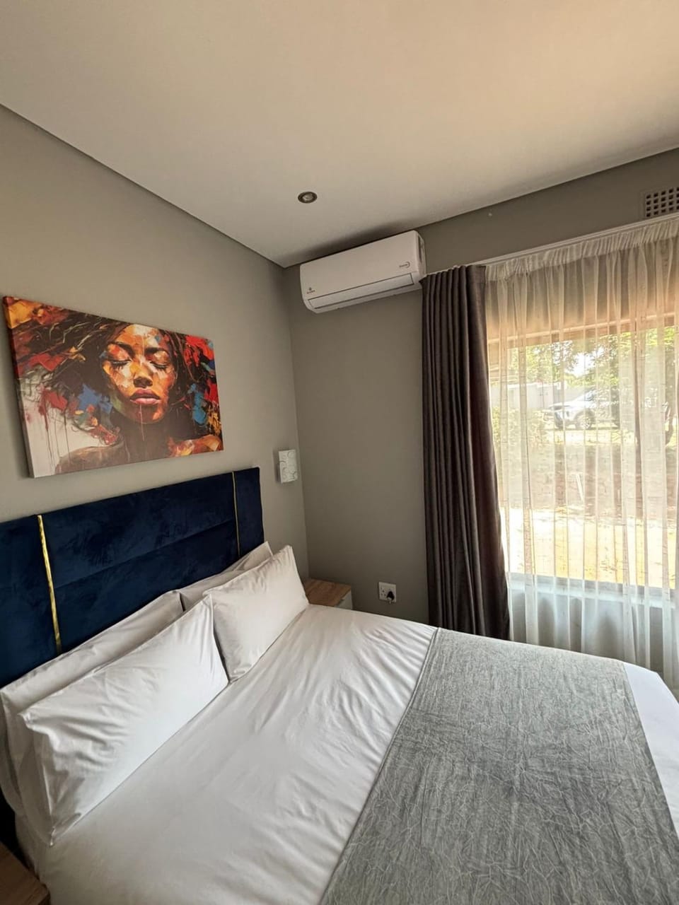 Bed, Photo of the whole room, Bedroom, internet, internet, internet, air conditioner