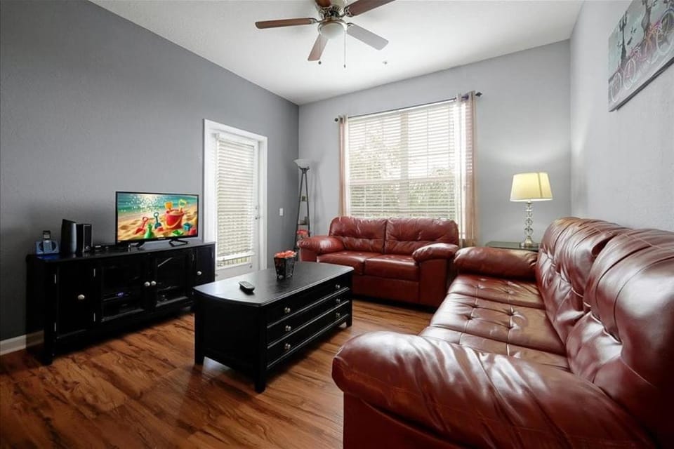 Vista Cay Resort Minutes to Parks & Magic! House in Orlando