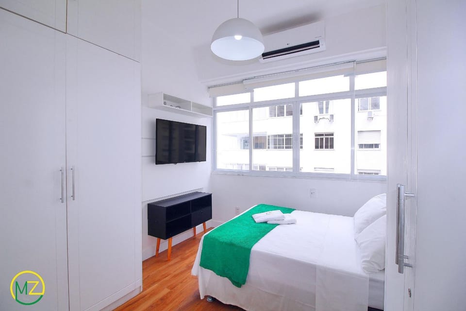Studio in Leme with partial sea view Apartment in Rio de Janeiro