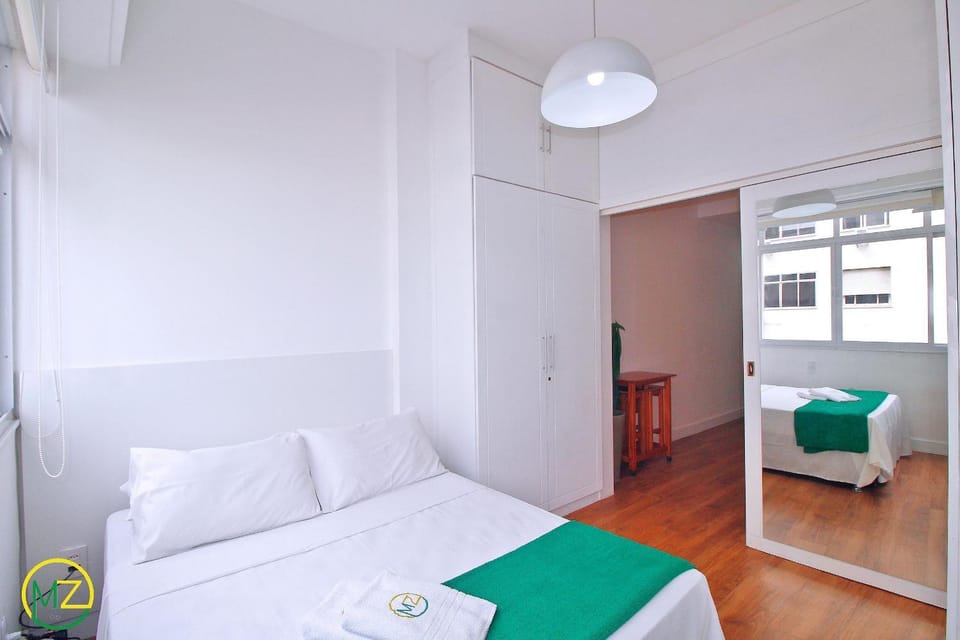 Studio in Leme with partial sea view Apartment in Rio de Janeiro