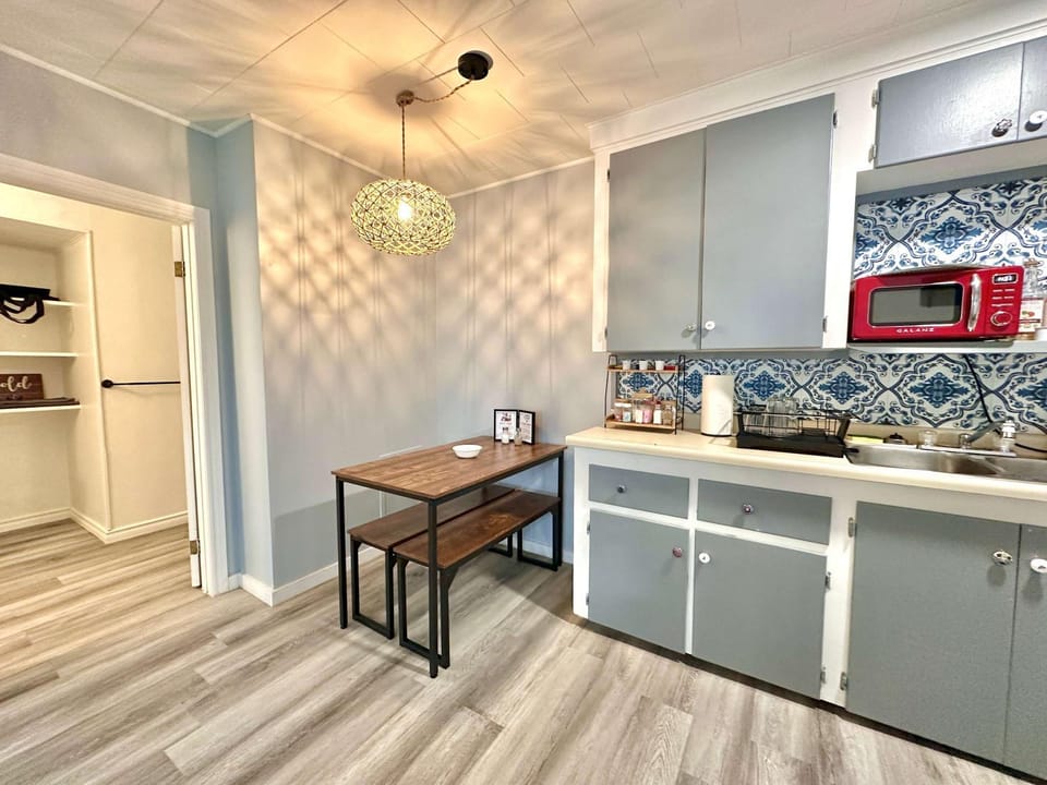 1BR Backyard Bliss - Apt 6 Apartment in Bridgewater