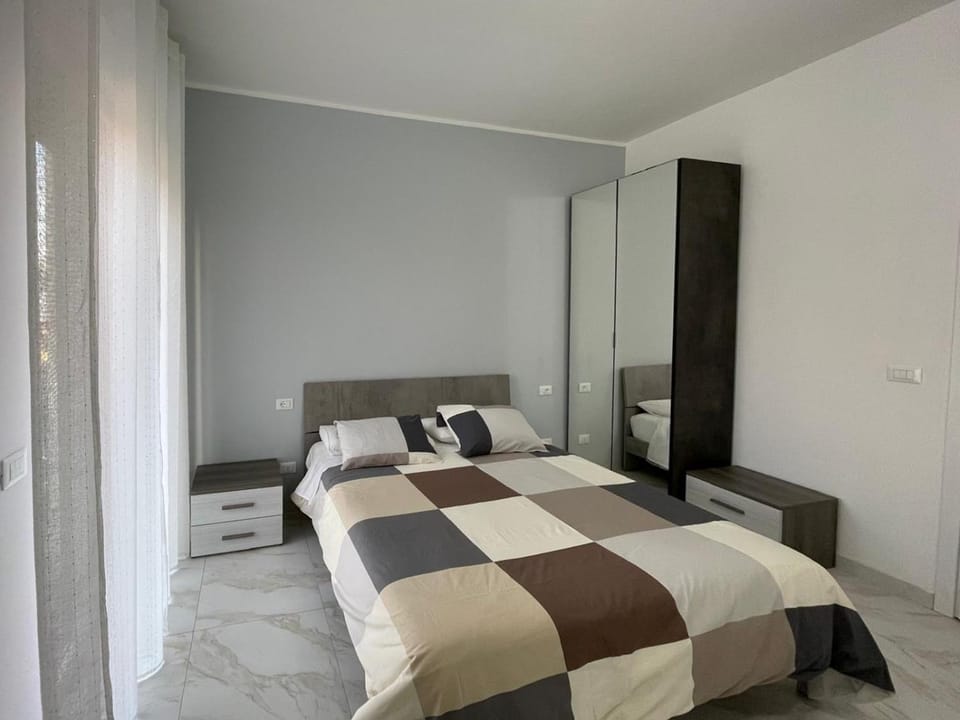 Bed, Photo of the whole room, Bedroom, wardrobe