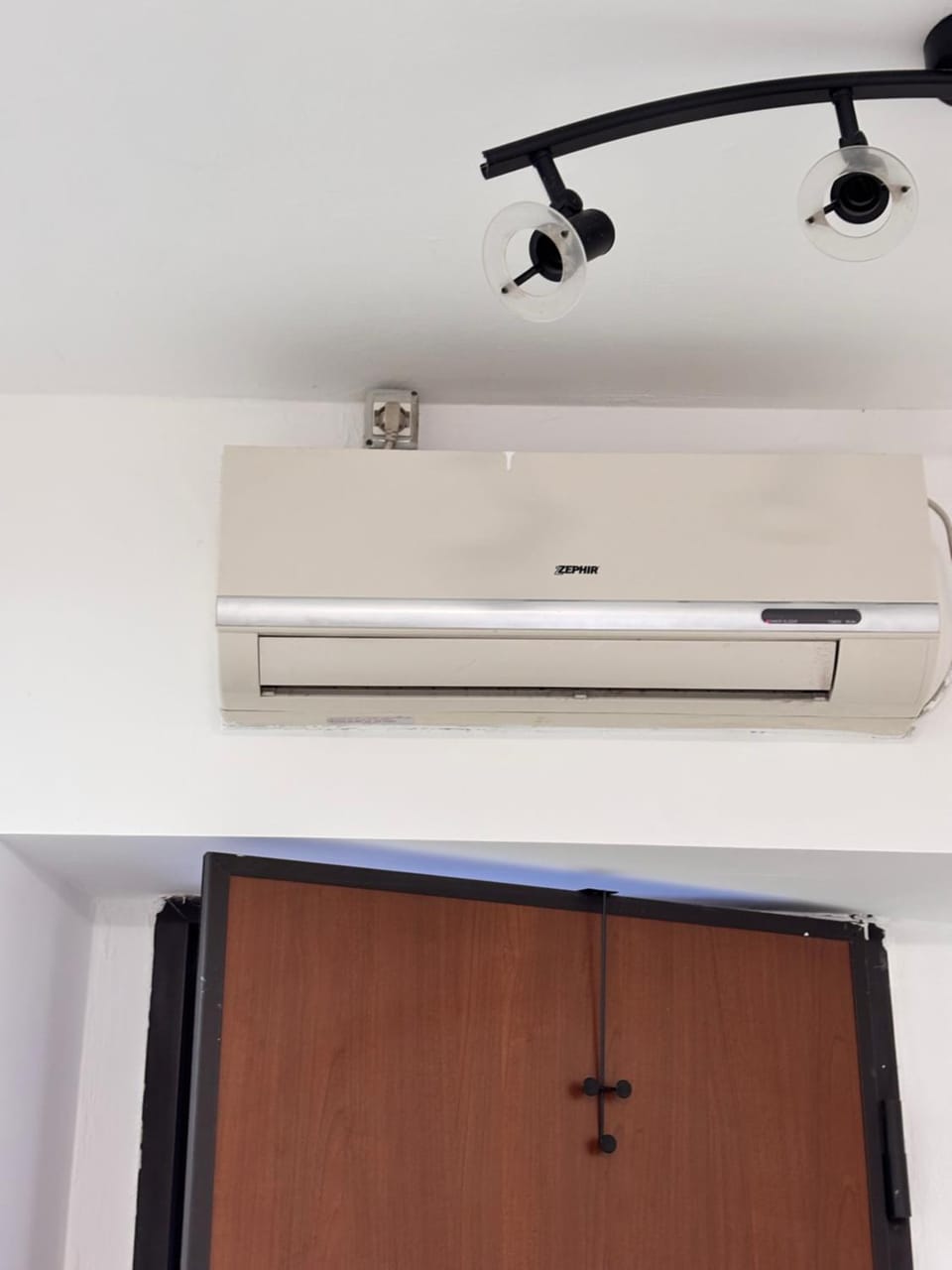 air conditioner, air conditioner