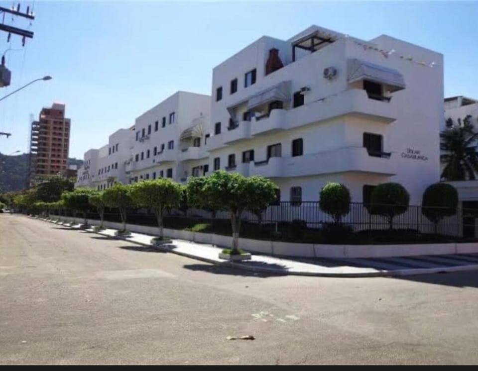 Apto Enseada Guaruja Apartment in State of São Paulo