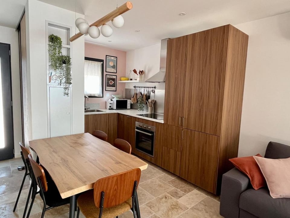 "L'Abricotier" Maison avec jacuzzi à 15 minutes à pied de la plage House in La Cadière-d'Azur