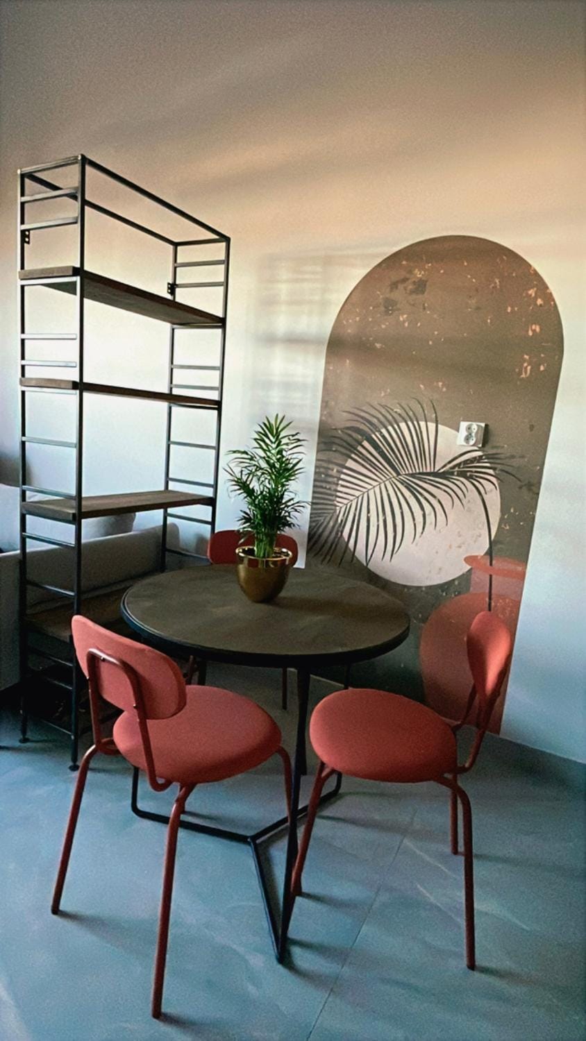 Living room, Dining area