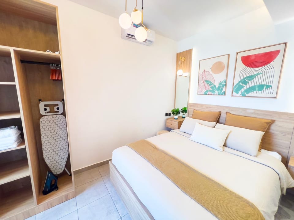 Bed, Photo of the whole room, Bedroom, wardrobe