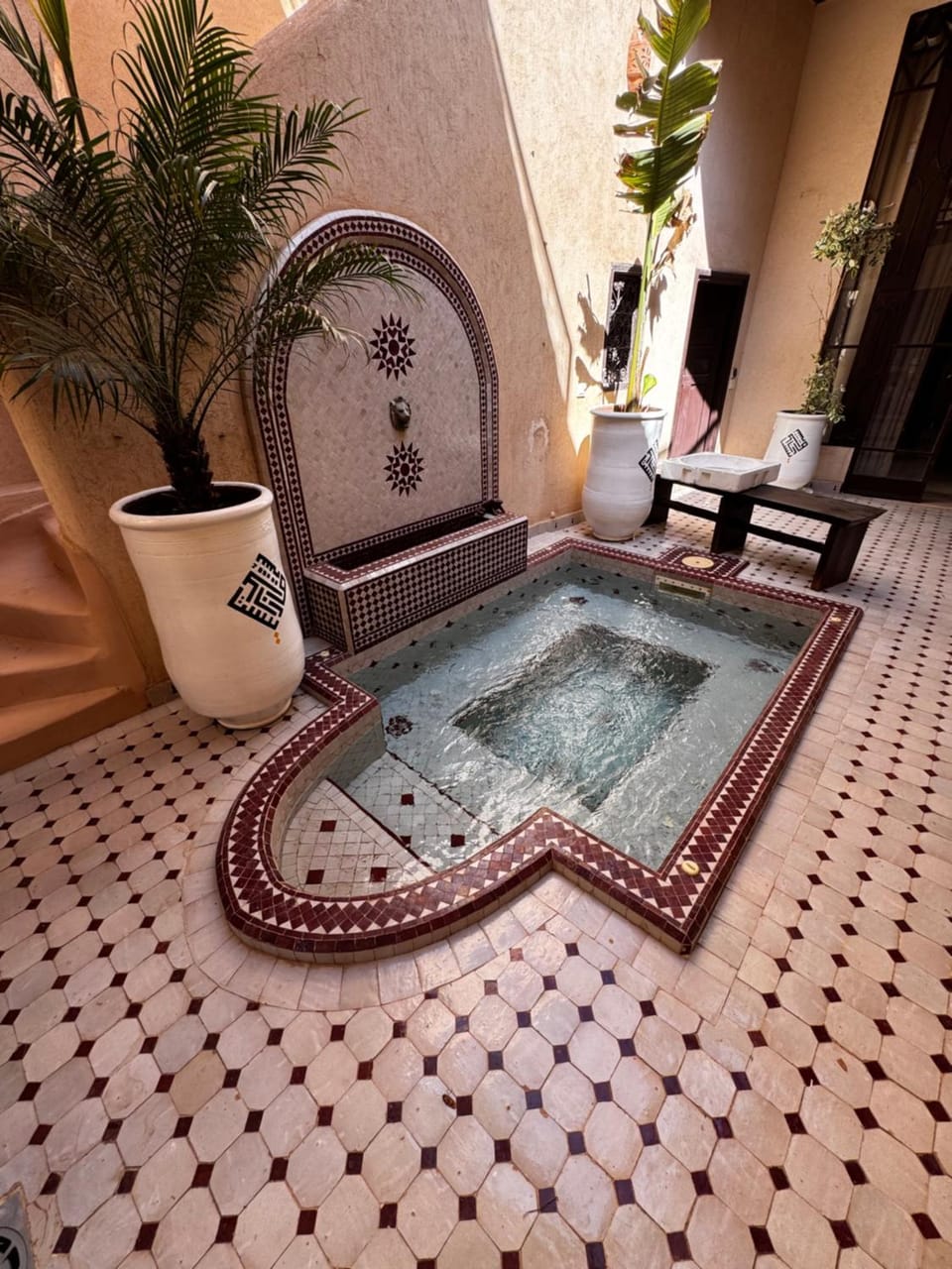 Hot Tub, Swimming pool