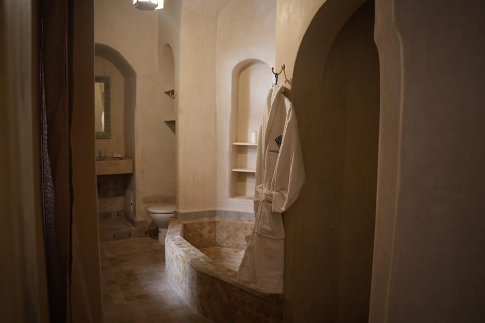Toilet, Bathroom, Bath