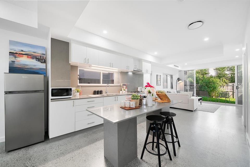 Boutique Inner West Stay Easy CBD Access House in Sydney