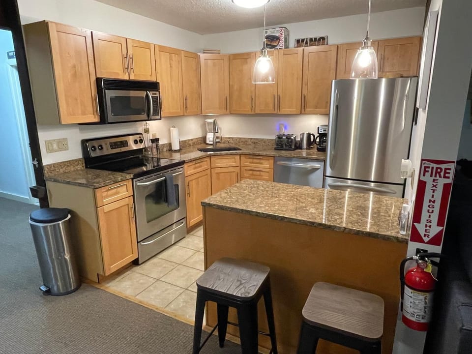The Killington Chalet 2-Hot Tubs, Sauna, 24 Pair Boot and glove Dryer Chalet in Mendon
