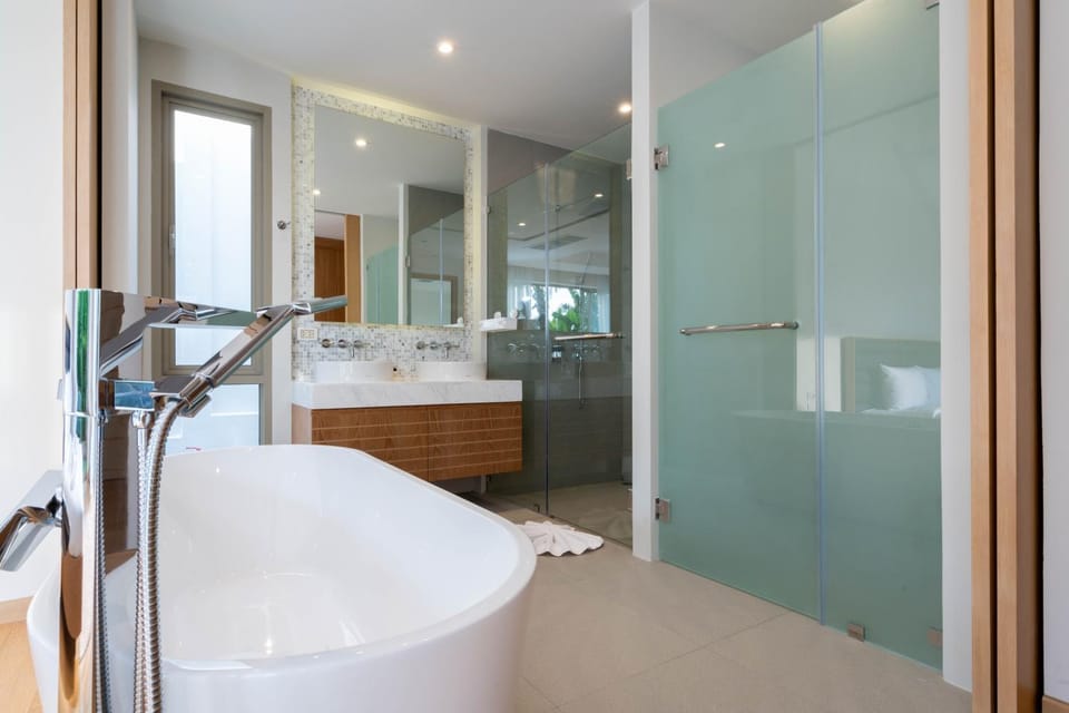 Shower, Bathroom, Bath, towels