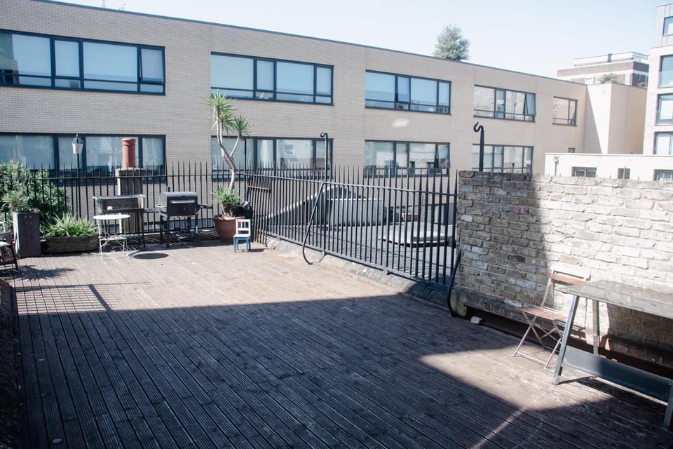 Perfect for 4 - 2 Bedroom 2 Bathroom Apartment Bermondsey, Tower Bridge, London Eye Apartment in London Borough of Southwark