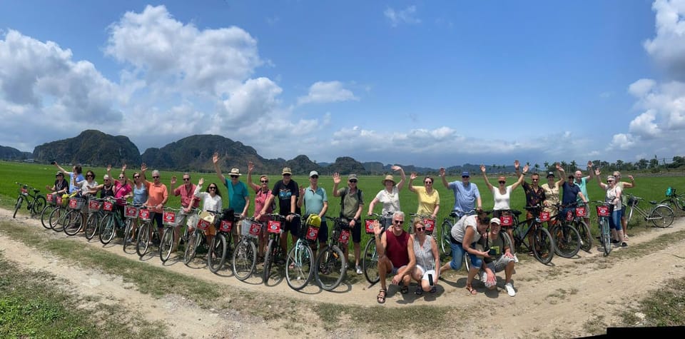 Natural landscape, Activities, Cycling, Guests, group of guests