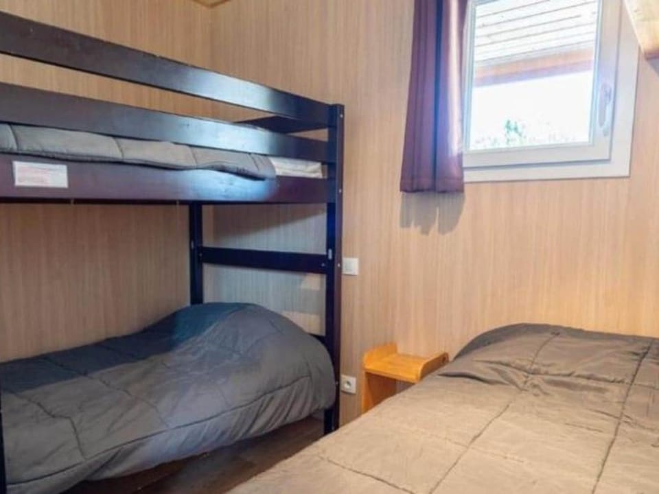 Chalet confortable avec terrasse pour 7 personnes - API-1-52-227 Campground/ 
RV Resort in Soustons