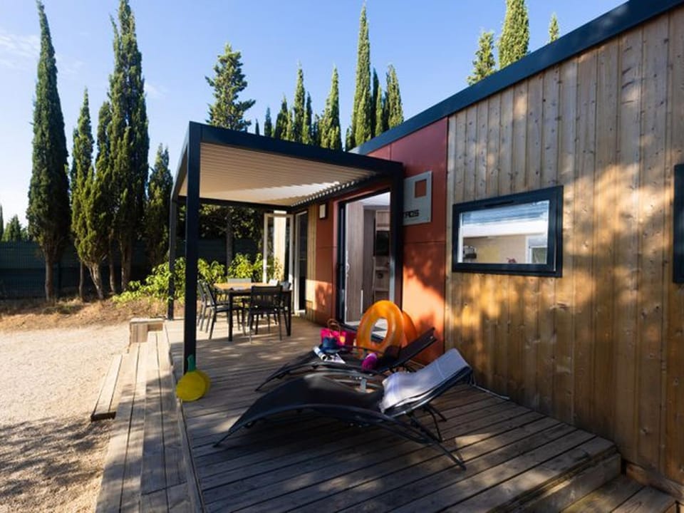 Mobil home confortable pour 8 avec SPA privatif, Terrasse - API-1-52-560 Campground/ 
RV Resort in Occitanie