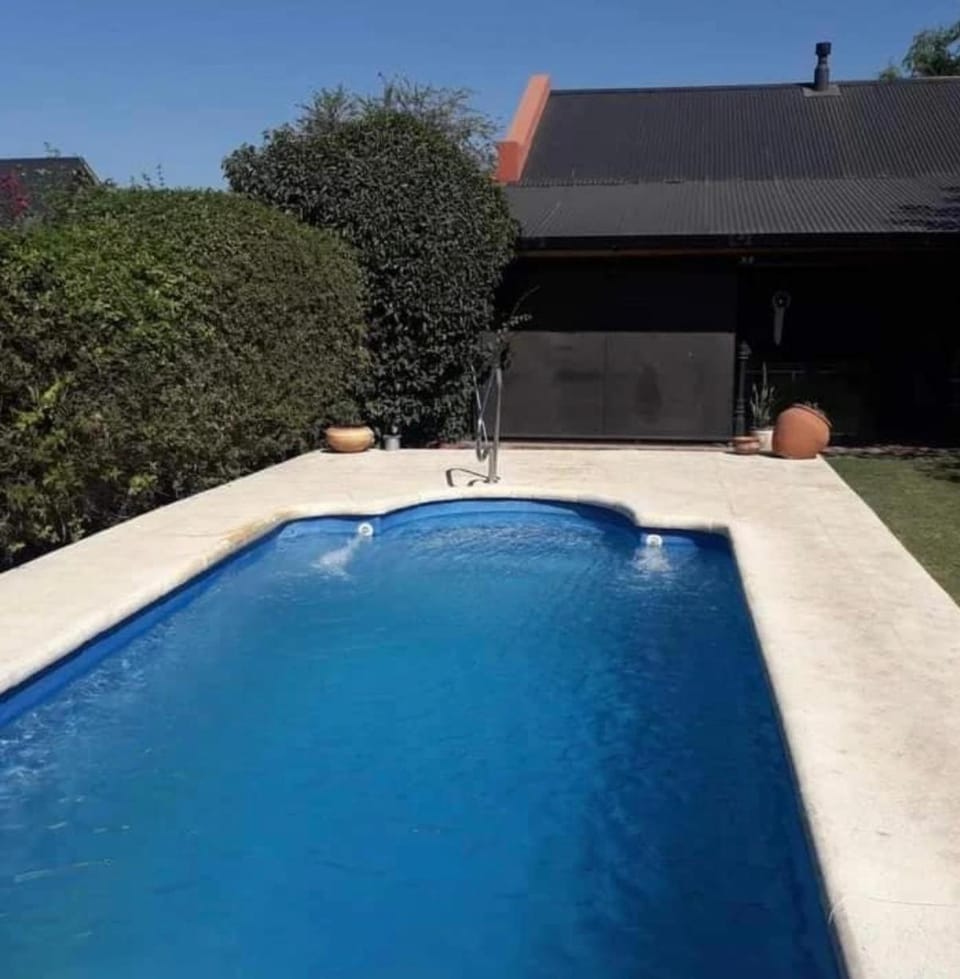 La Picaza House in Buenos Aires Province