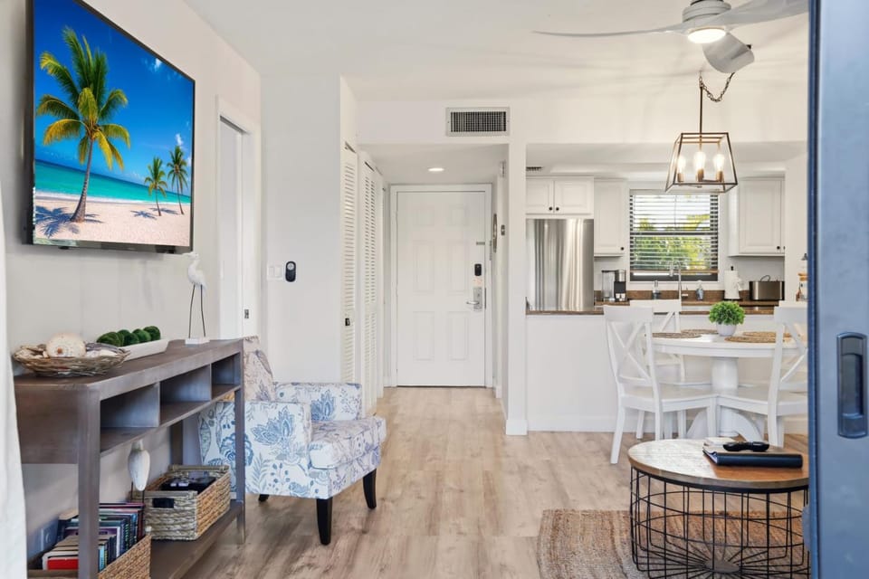 Living room, kitchen