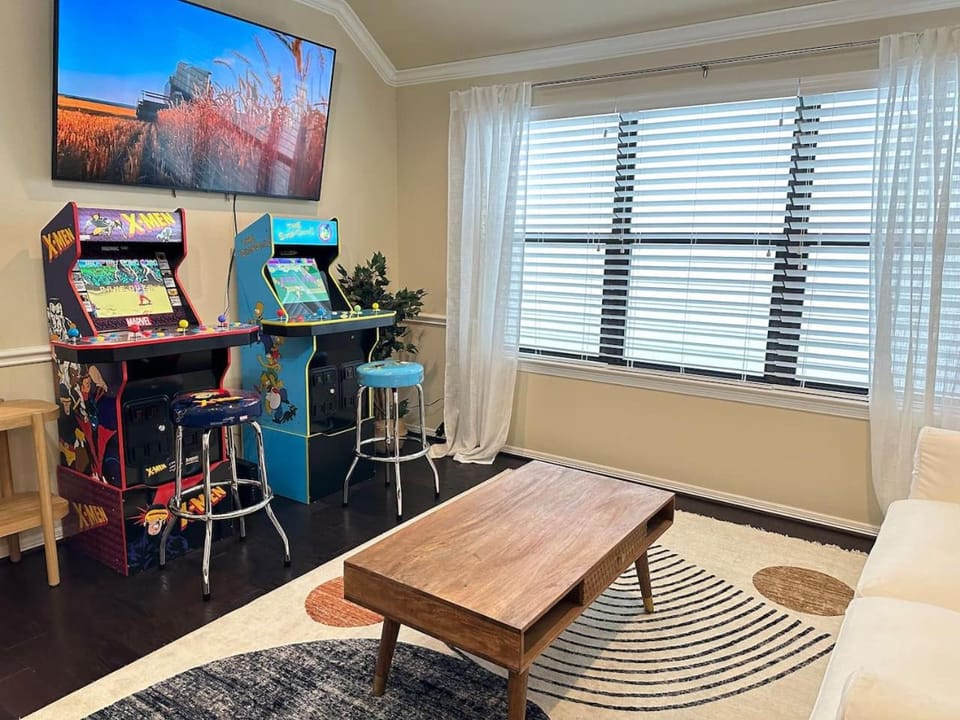 Crane House at Rice Military Pinball Arcade Pet House in Houston
