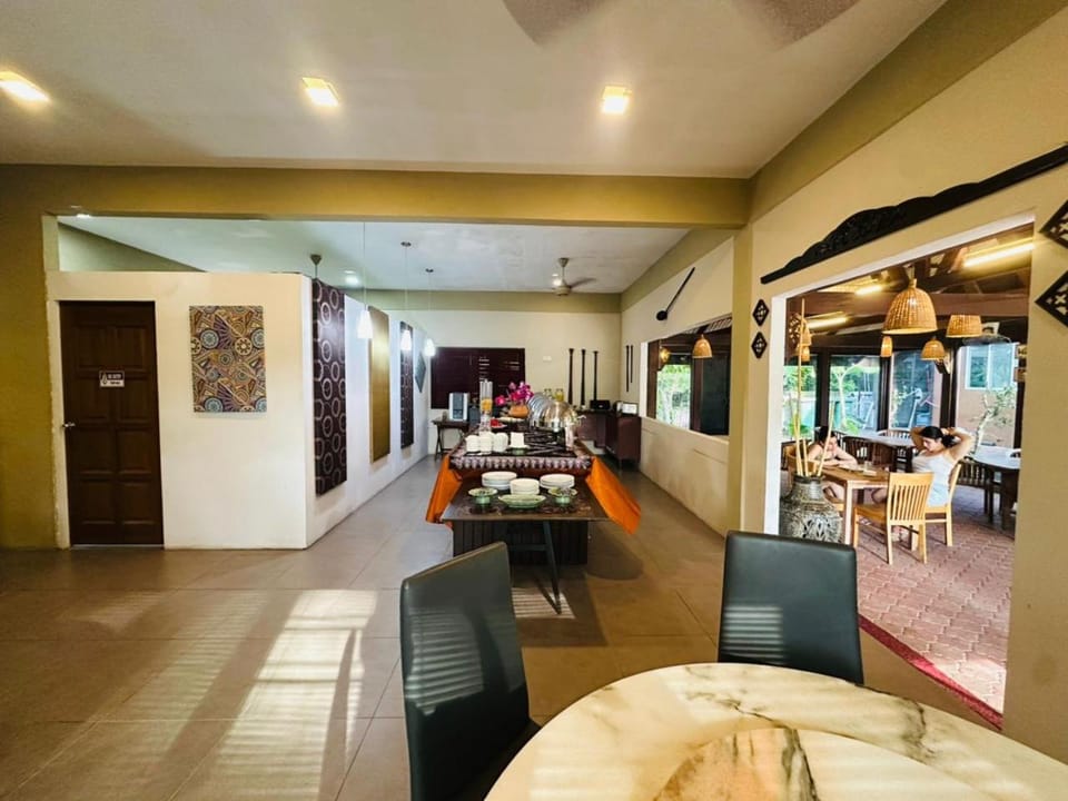 Restaurant/places to eat, Breakfast