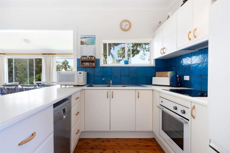 Cedar Cottage at Washerwomans Beach Bendalong House in Bendalong