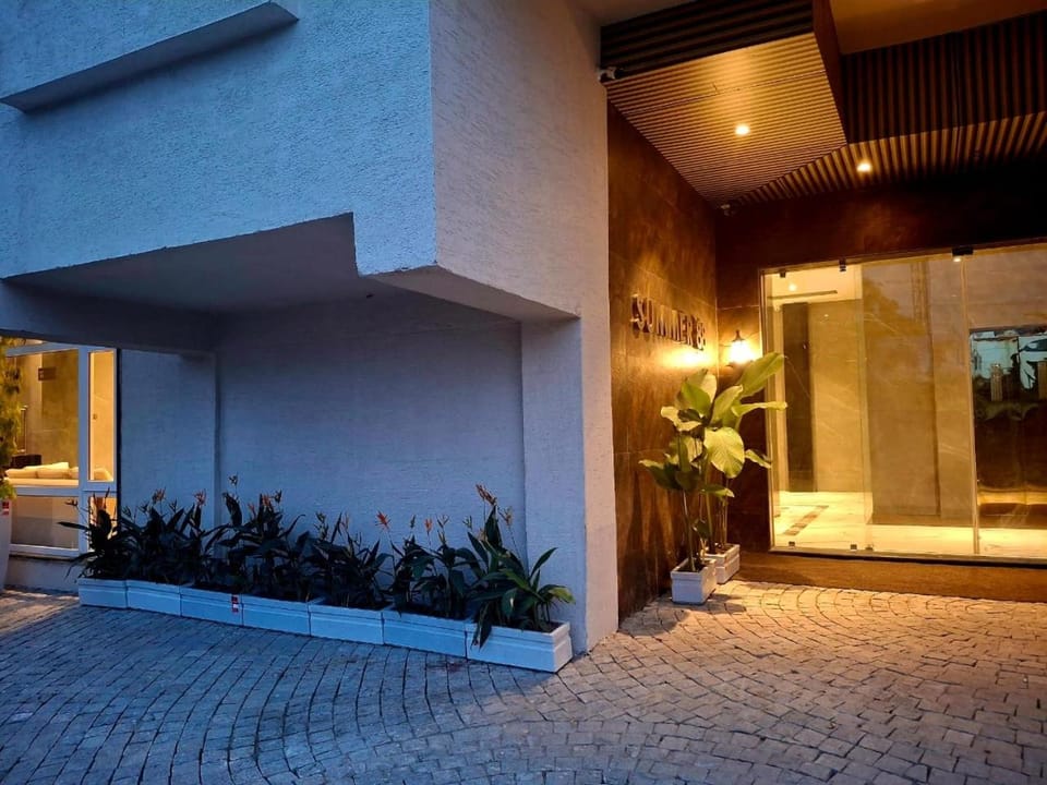 Property building, Night
