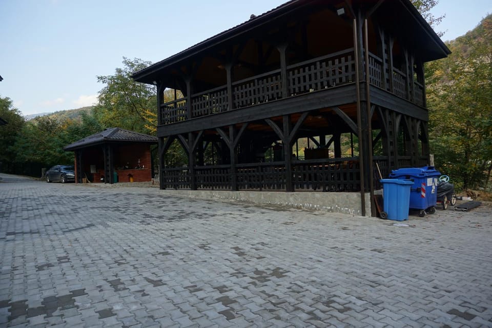 Balcony/Terrace, Parking