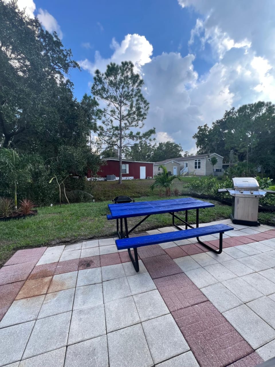 Luxury Tiny Cottage 5 miles from Disney Campground/ 
RV Resort in Osceola County