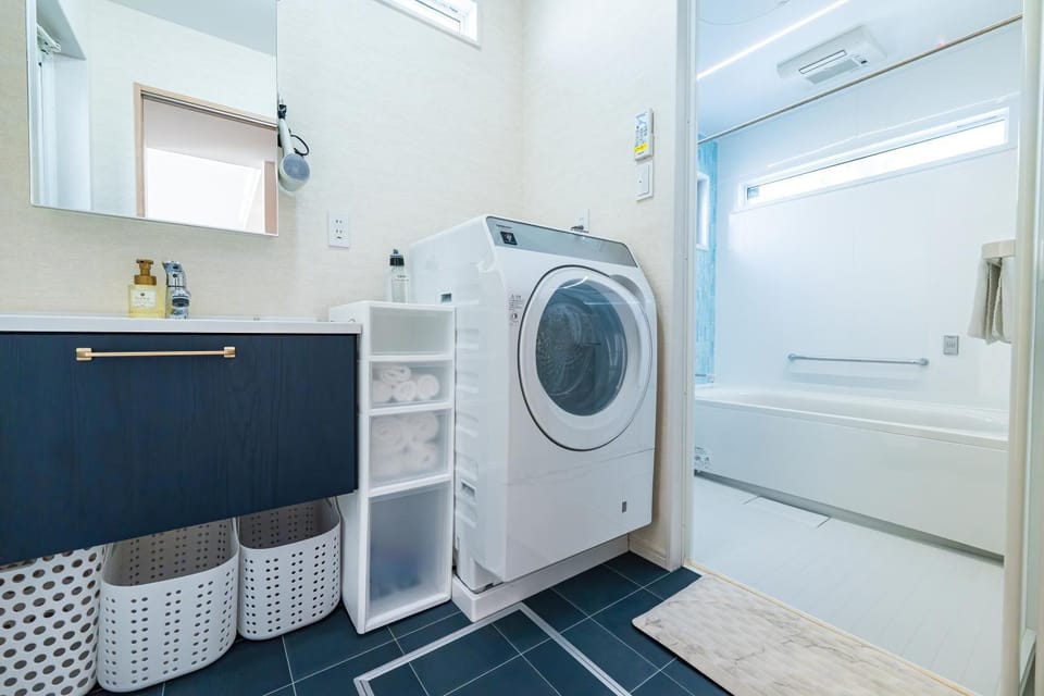 Shower, Bath, washing machine, dryer