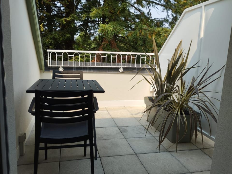 View (from property/room), Balcony/Terrace