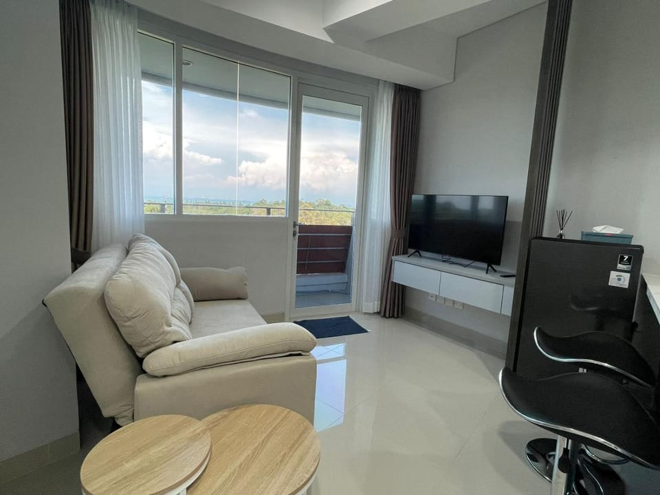 Communal lounge/ TV room, Living room, Seating area