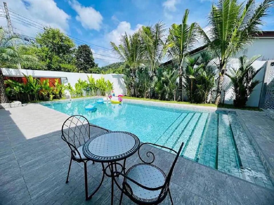 Joy Villa - Luxury 4 bedroom villa Villa in Rawai