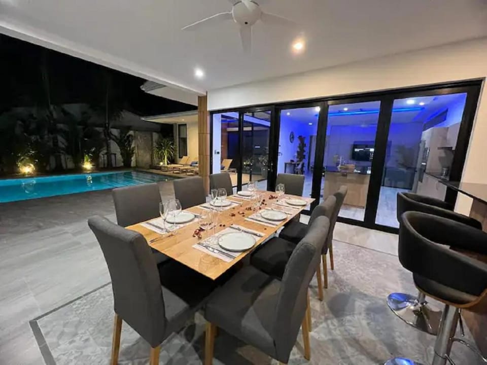 Joy Villa - Luxury 4 bedroom villa Villa in Rawai