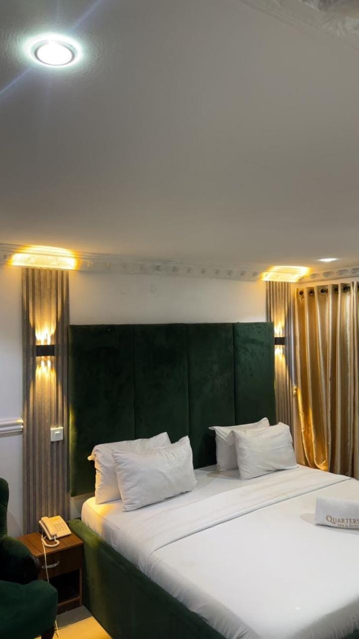 Quarters Inn & Suites Ikeja Hotel in Lagos