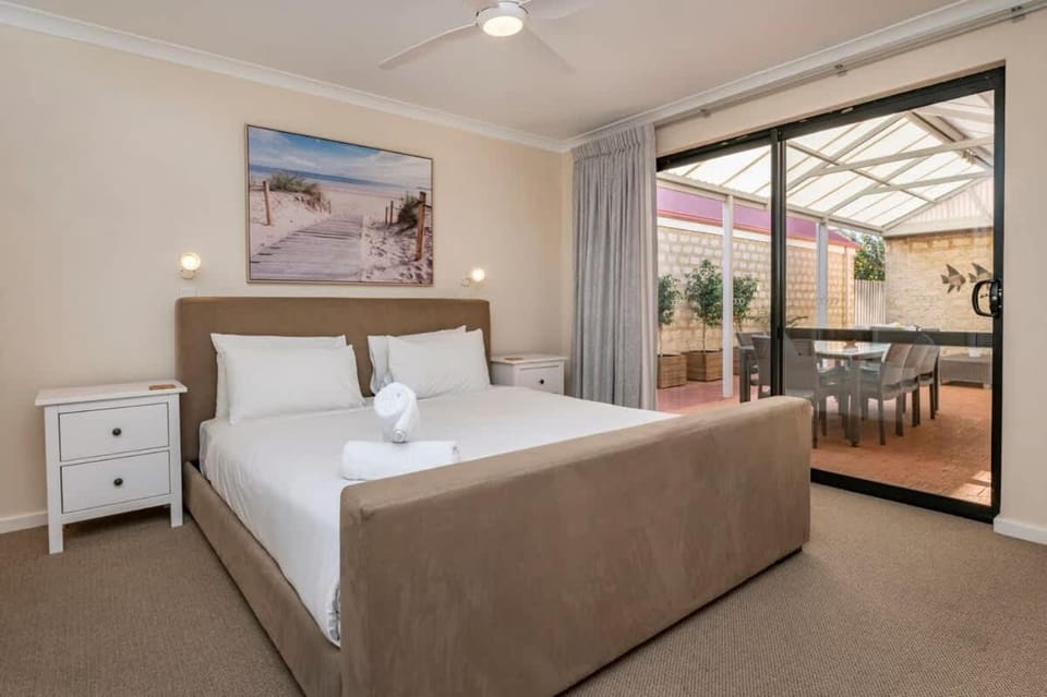 Clearwater - Cosy Comforts Steps from the Beach House in Dunsborough