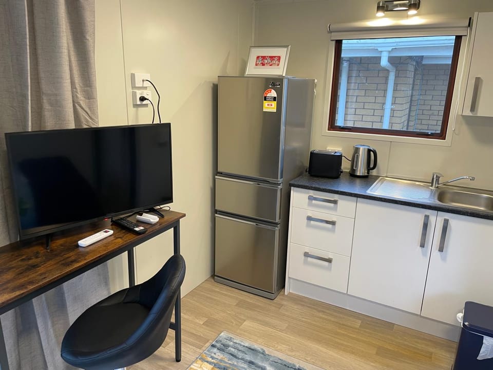 Cozy Private Unit Bed and Breakfast in Wellington Region