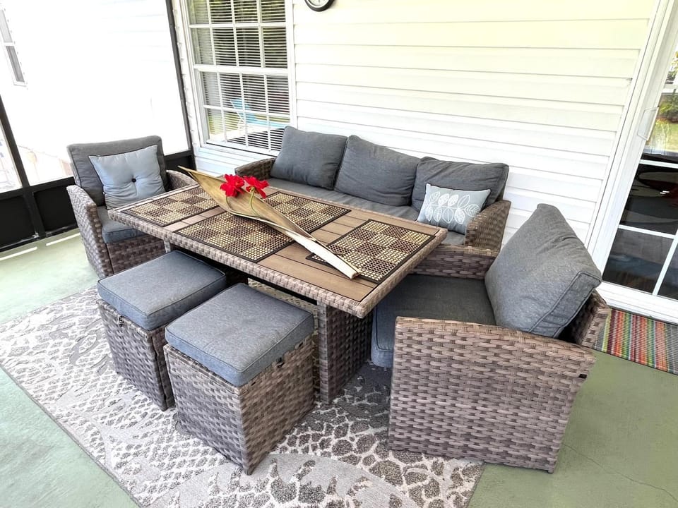 Patio, Patio, Balcony/Terrace, Seating area