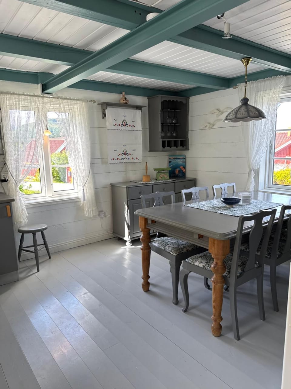 Heritage House in Lofoten with Modern Comfort & Scenic Views House in Lofoten