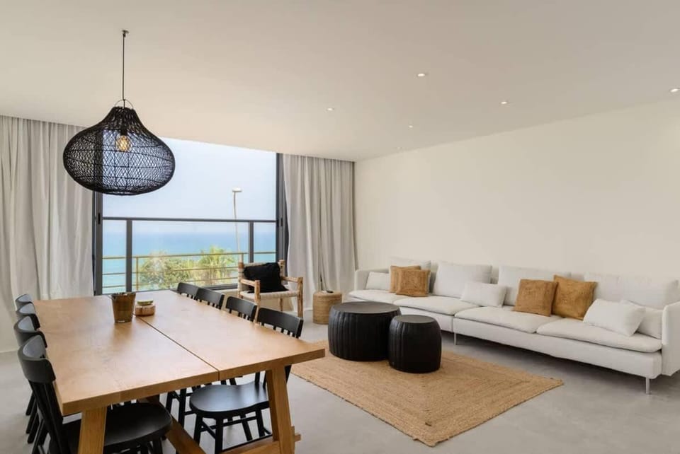 Luxury 3BR with Sea Views in Netanya By Barnes Apartment in Netanya