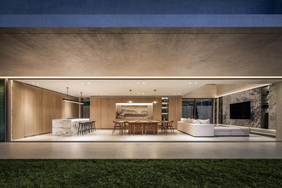 Property building, TV and multimedia, Seating area, Dining area, Communal kitchen, Dinner, kitchen