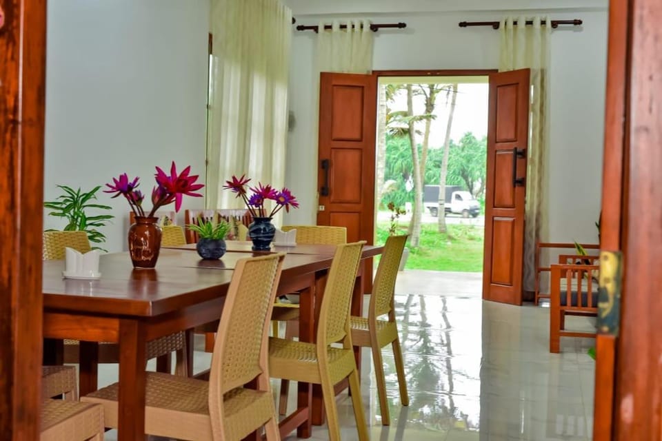 Wild Heaven Beach Villa Bed and Breakfast in Southern Province