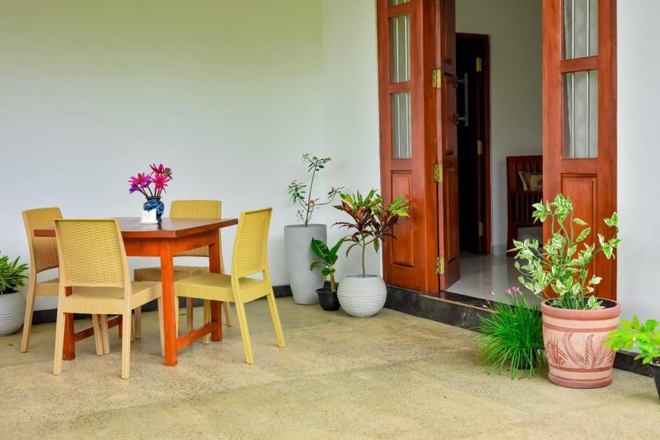 Wild Heaven Beach Villa Bed and Breakfast in Southern Province