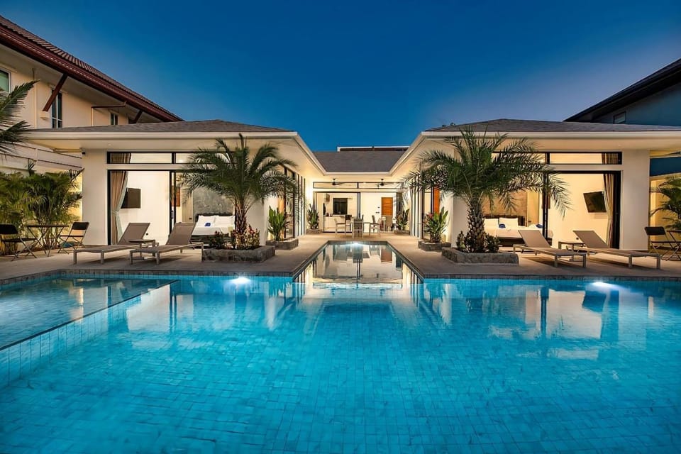 Property building, Swimming pool