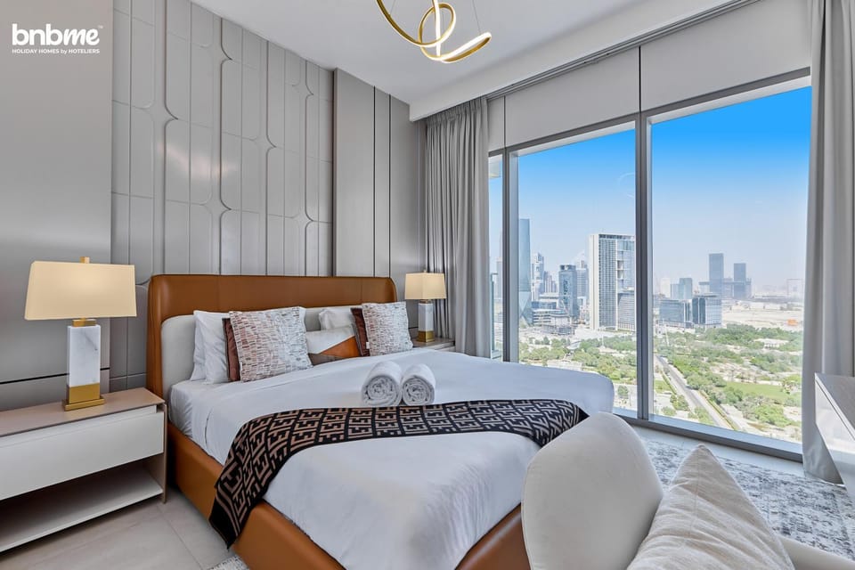Bed, Photo of the whole room, Bedroom, City view