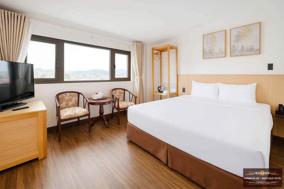 Bed, TV and multimedia, Photo of the whole room