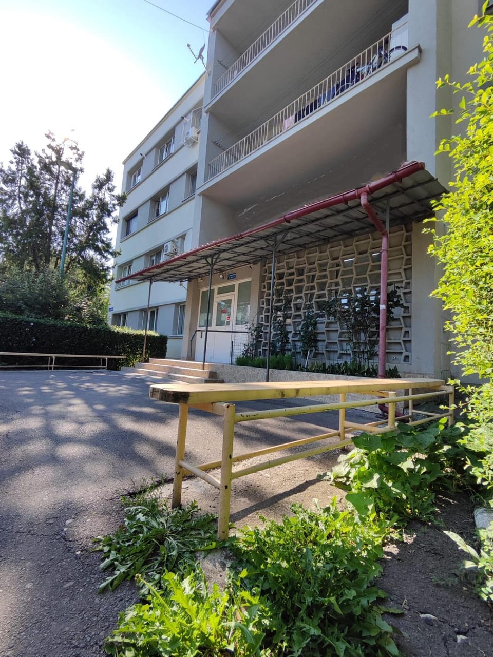 Property building, Day