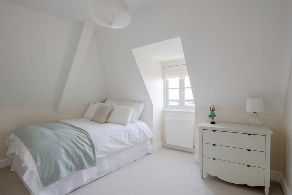 Amazing Abodes House in Chelmsford