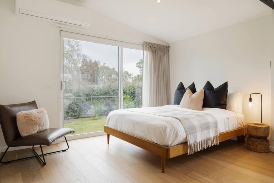 Bed, Other, Bedroom