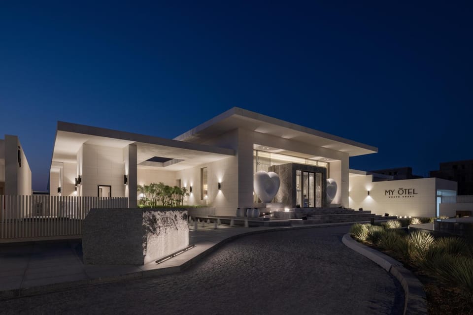 Property building, Facade/entrance